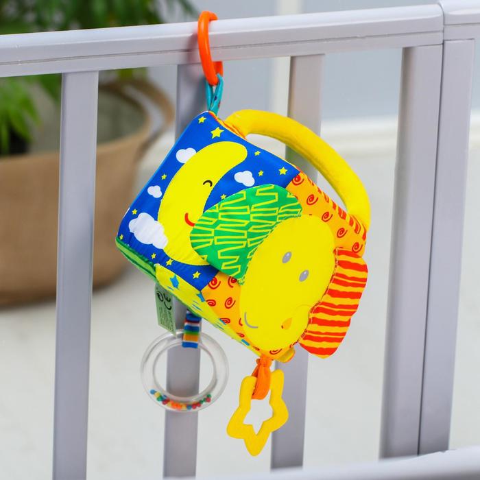 Подвеска мягкая, музыкальная «Кубик», с развивающими элементами, 28 см.
Подвеска мягкая, музыкальная «Кубик», с развивающими элементами, 28 см.