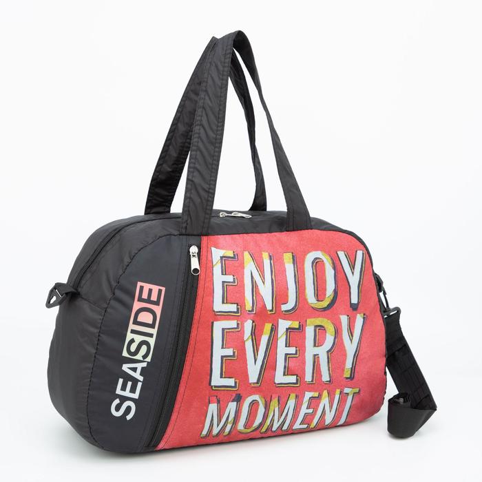 Сумка спортивная, отдел на молнии, наружный карман, длинный ремень, цвет чёрный/красный
Сумка спортивная, отдел на молнии, наружный карман, длинный ремень, цвет чёрный/красный