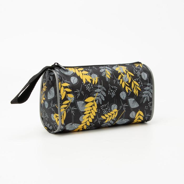 Косметичка на молнии, цвет чёрный
Косметичка на молнии, цвет чёрный