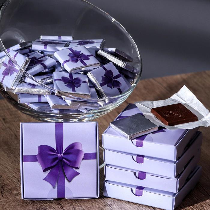 Набор из 8 шоколадок «Бант на фиолетовом», 40 г 
Набор из 8 шоколадок «Бант на фиолетовом», 40 г