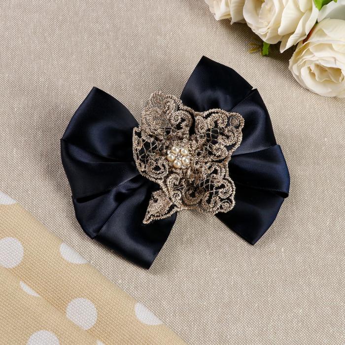 Бант для девочек с резинкой "Винтаж" 14см, синий с кружевом
Бант для девочек с резинкой "Винтаж" 14см, синий с кружевом