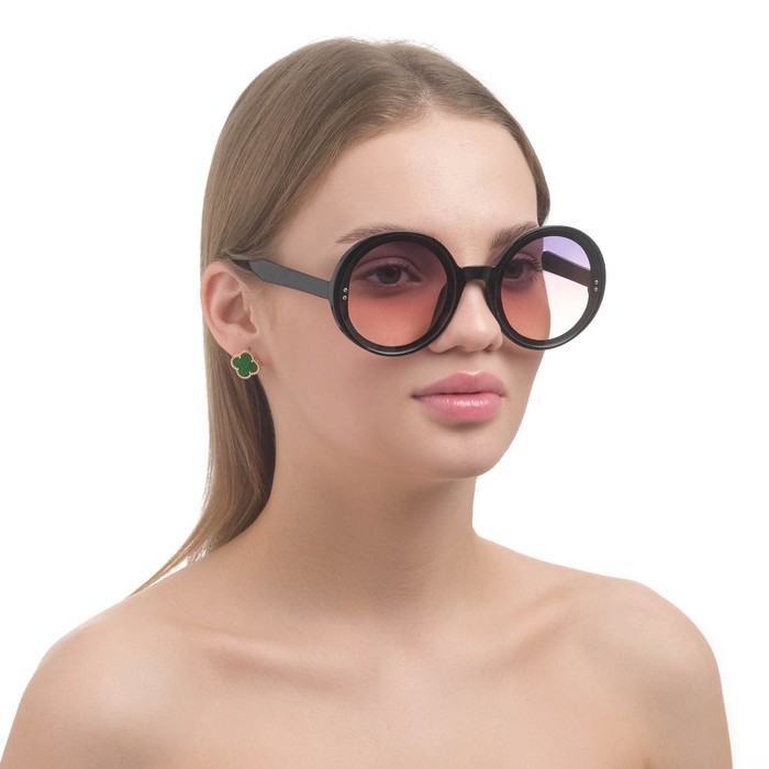 Очки солнцезащитные "Мастер К." UV 400, линза 6х6 см, ширина 15 см, дужка 15 см
Очки солнцезащитные "Мастер К." UV 400, линза 6х6 см, ширина 15 см, дужка 15 см