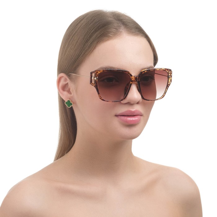 Очки солнцезащитные "Мастер К." UV 400, линза 5.5х6 см, ширина 16 см, дужка 15 см
Очки солнцезащитные "Мастер К." UV 400, линза 5.5х6 см, ширина 16 см, дужка 15 см