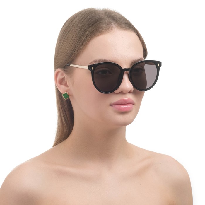 Очки солнцезащитные "Мастер К." UV 400, линза 6х6 см, ширина 14.5 см, дужка 15 см
Очки солнцезащитные "Мастер К." UV 400, линза 6х6 см, ширина 14.5 см, дужка 15 см