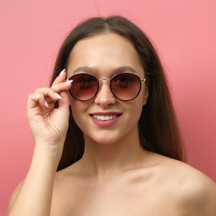 Очки солнцезащитные "Мастер К.", UV400, линза 5х5.5 см, ширина 14.5 см, дужка 15 см
Очки солнцезащитные "Мастер К.", UV400, линза 5х5.5 см, ширина 14.5 см, дужка 15 см