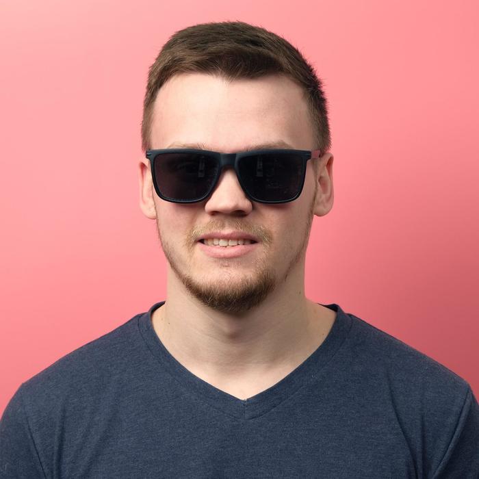 Очки солнцезащитные "Мастер К.", поляризационные, линза 6 х 4.8 см, ширина 14.5 см, дужка 14.5 см
Очки солнцезащитные "Мастер К.", поляризационные, линза 6 х 4.8 см, ширина 14.5 см, дужка 14.5 см