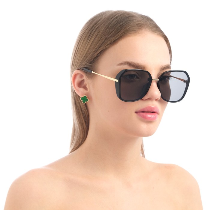 Очки солнцезащитные "Мастер К.", UV400, линза 5.7х6 см, ширина 14 см, дужка 15 см
Очки солнцезащитные "Мастер К.", UV400, линза 5.7х6 см, ширина 14 см, дужка 15 см