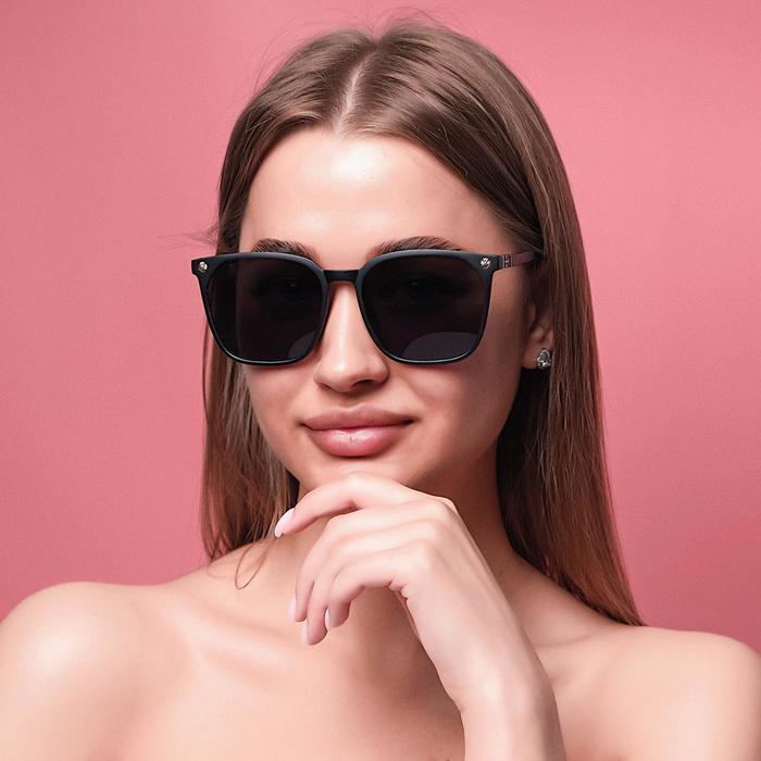 Очки солнцезащитные "Мастер К", TR 90, поляризационные, ширина 14.5 см, дужка 15 см
Очки солнцезащитные "Мастер К", TR 90, поляризационные, ширина 14.5 см, дужка 15 см