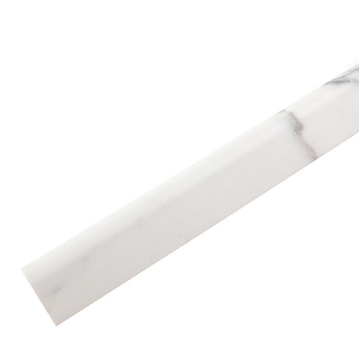 Плинтус ДЖОКЕР 3, 3027 мрамор белый 3,05 м
Плинтус ДЖОКЕР 3, 3027 мрамор белый 3,05 м