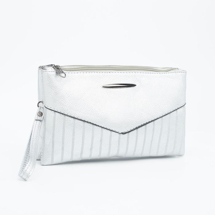 Клатч, отдел на клапане, длинный ремень, цвет серебристый
Клатч, отдел на клапане, длинный ремень, цвет серебристый