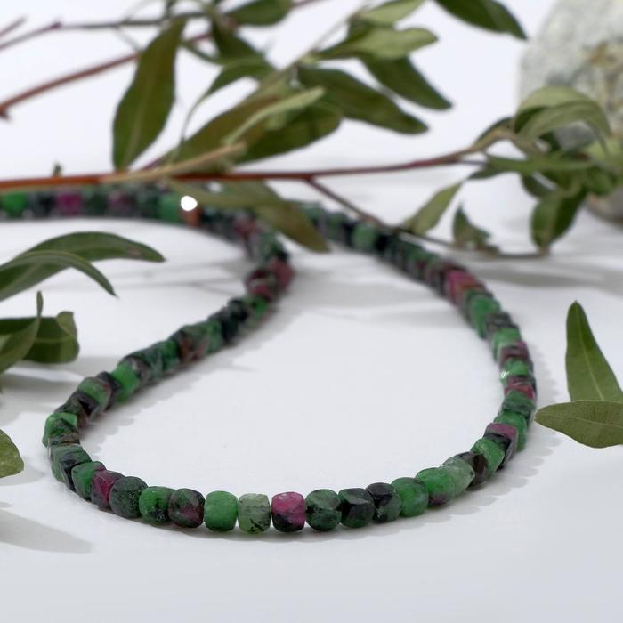 Бусы кубик гранёный "Цоизит", 45см
Бусы кубик гранёный "Цоизит", 45см