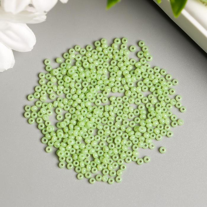Бисер "Preciosa. Dyed Alabaster" 10/0, 20 гр, светло-зелёный 
Бисер "Preciosa. Dyed Alabaster" 10/0, 20 гр, светло-зелёный