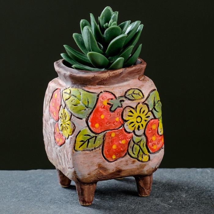 Горшок "Клубника" на ножках, 9,5*5,5*5,5см
Горшок "Клубника" на ножках, 9,5*5,5*5,5см