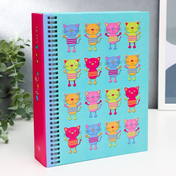 Фотоальбом на 200 фото "Коты"
Фотоальбом на 200 фото "Коты"