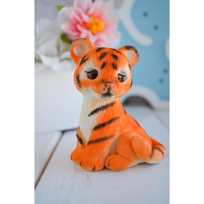 Силиконовая форма для мыла «Тигрёнок сидит»
Силиконовая форма для мыла «Тигрёнок сидит»