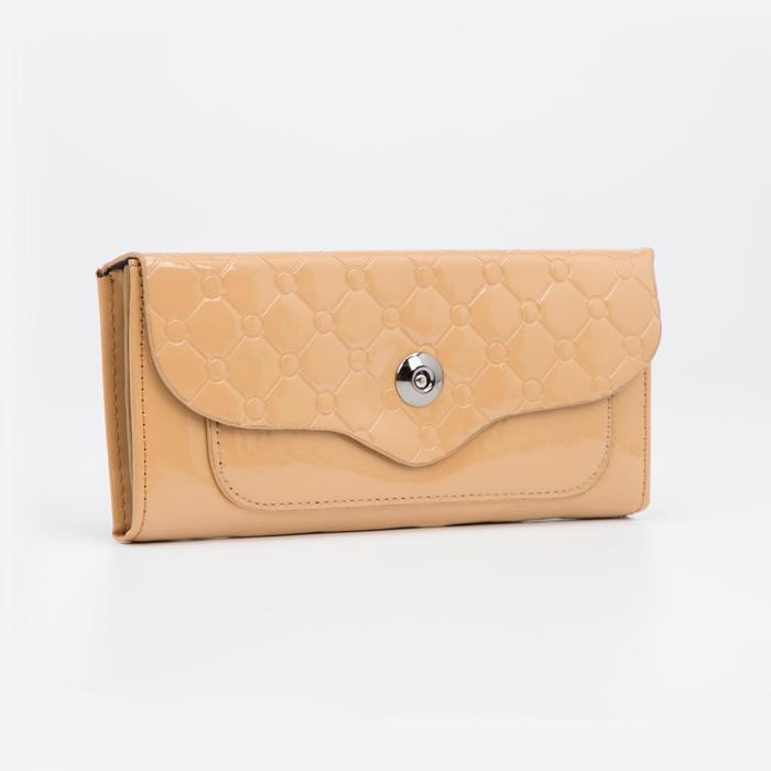 Кошелёк женский, 4 отдела на клапане, цвет бежевый
Кошелёк женский, 4 отдела на клапане, цвет бежевый