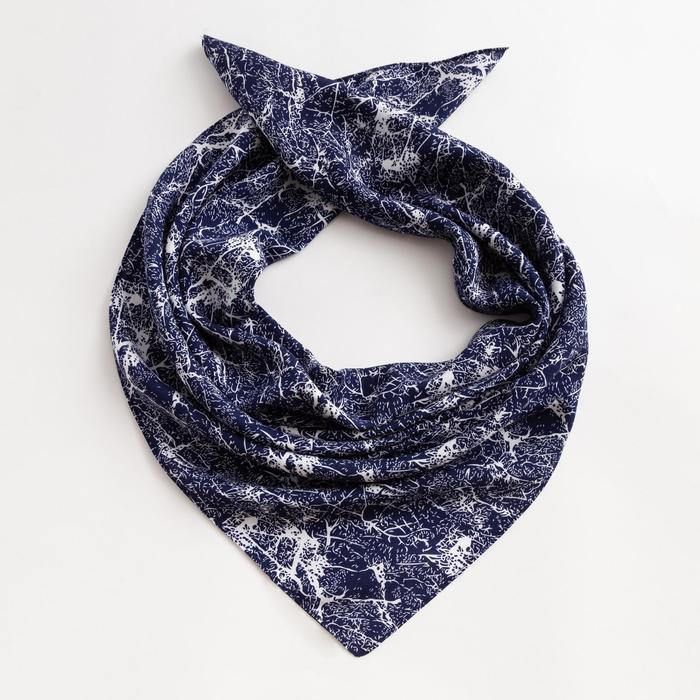 Платок текстильный, цвет синий, размер 70х70
Платок текстильный, цвет синий, размер 70х70