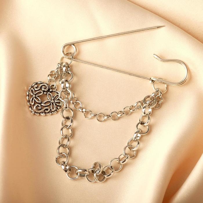 Булавка с подвесками "Сердце цветущее", 6,5см, цвет чернёное серебро
Булавка с подвесками "Сердце цветущее", 6,5см, цвет чернёное серебро