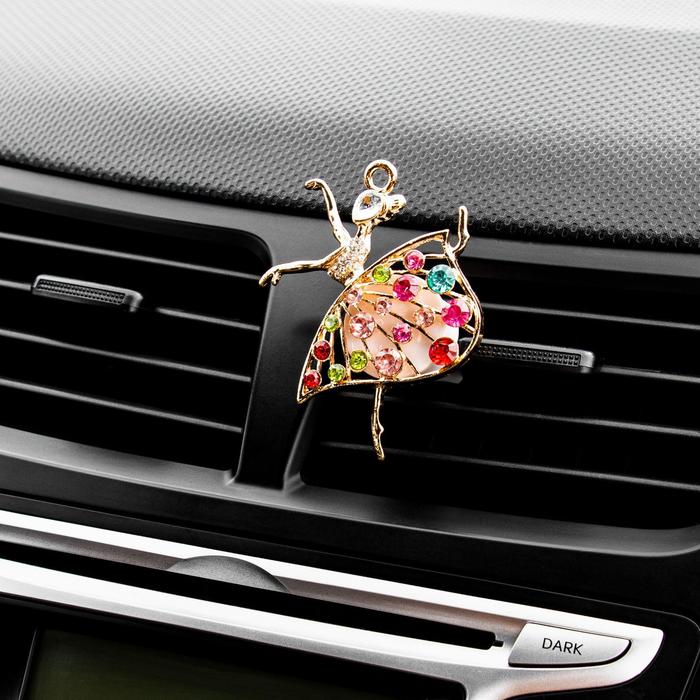 Украшение в дефлектор автомобиля "Танцовщица"
Украшение в дефлектор автомобиля "Танцовщица"