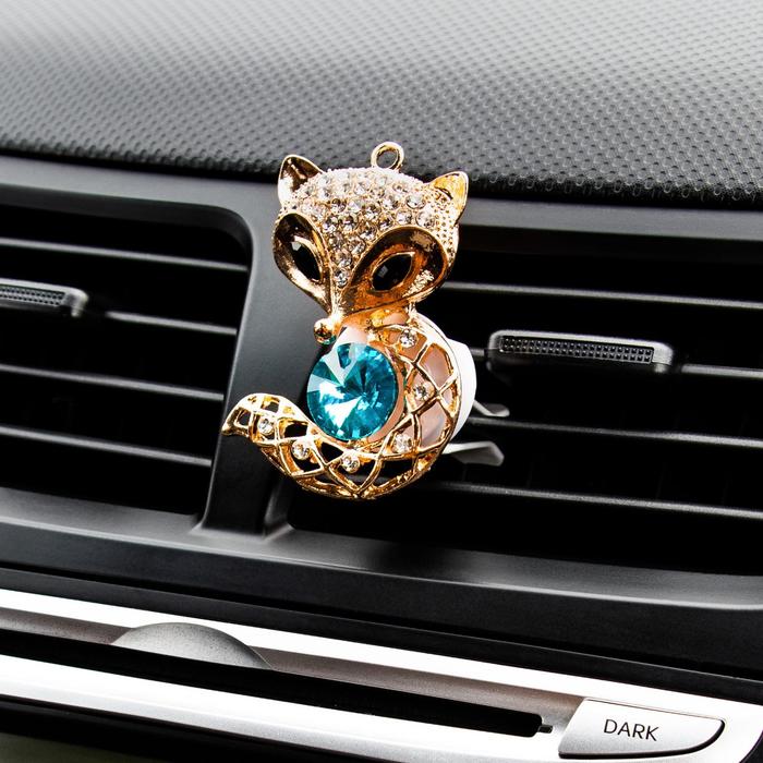 Украшение в дефлектор автомобиля "Лиса"
Украшение в дефлектор автомобиля "Лиса"