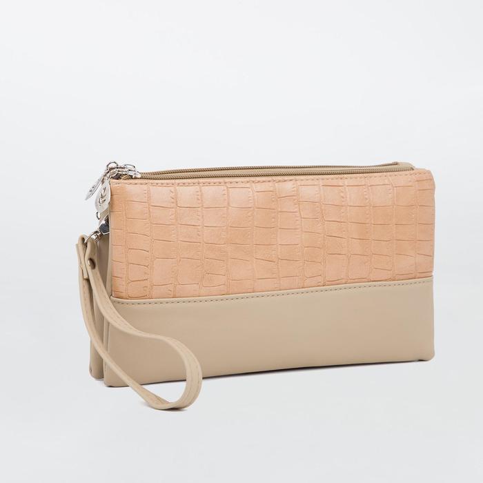 Клатч, 2 отдела на молнии, наружный карман, длинный ремень, цвет бежевый
Клатч, 2 отдела на молнии, наружный карман, длинный ремень, цвет бежевый