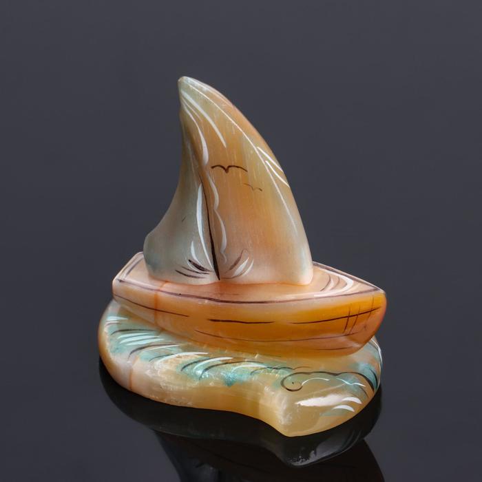 Сувенир Кораблик Паруса, 8,5х7 см, селенит 
Сувенир Кораблик Паруса, 8,5х7 см, селенит