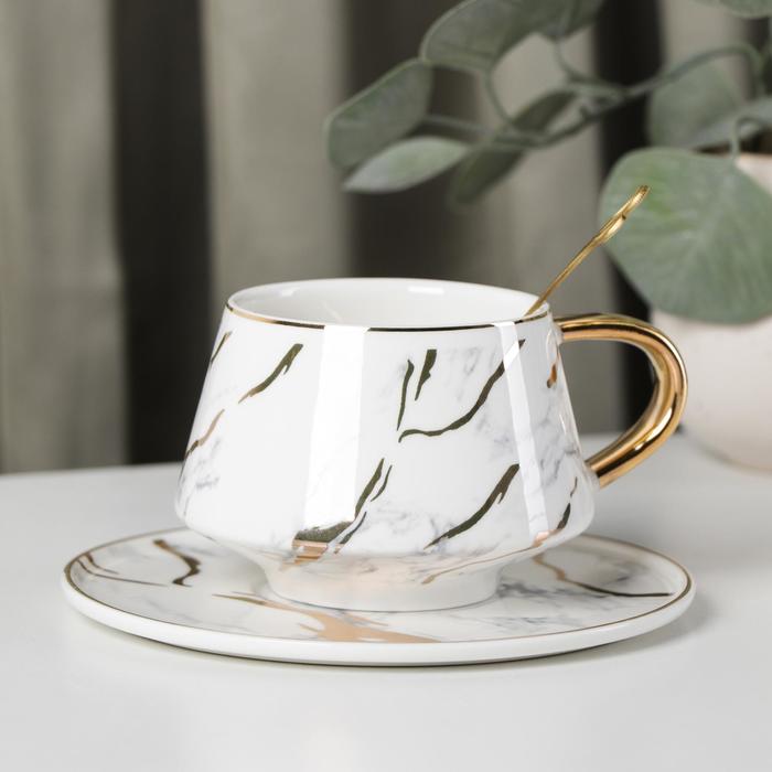 Чайная пара керамическая Gold, чашка 240 мл, блюдце d=14,8 см, цвет белый 
Чайная пара керамическая Gold, чашка 240 мл, блюдце d=14,8 см, цвет белый