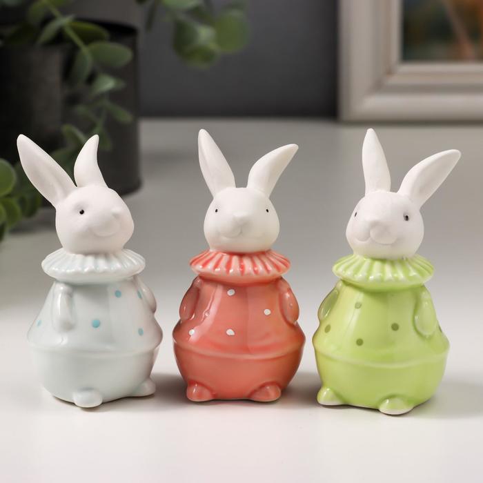 Сувенир керамика "Белый кролик в наряде в горошек" МИКС 8,5х4,6х4,6 см
Сувенир керамика "Белый кролик в наряде в горошек" МИКС 8,5х4,6х4,6 см