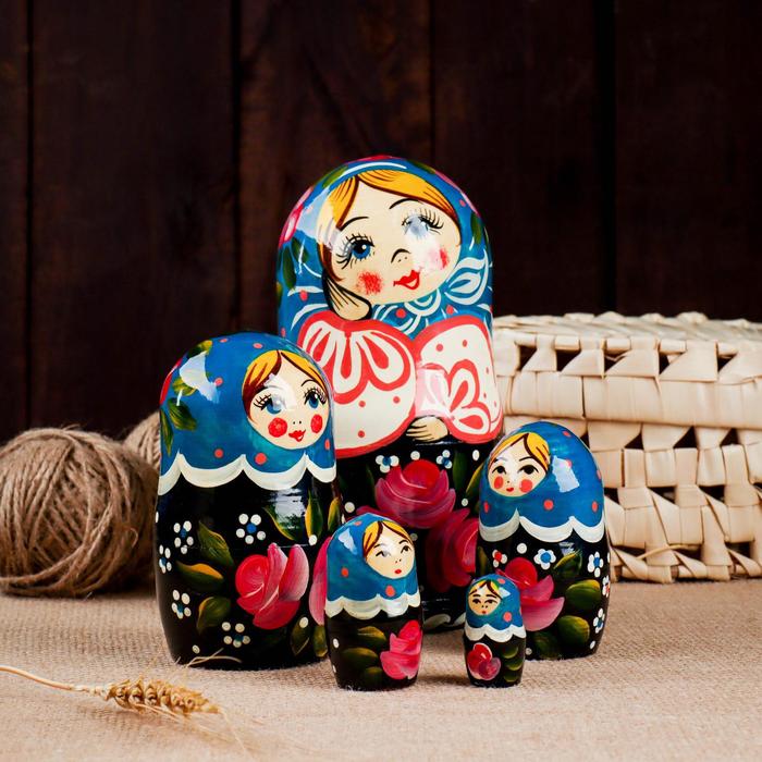 Матрешка 5-ти кукольная "Розовые розочки" , 9х18 см
Матрешка 5-ти кукольная "Розовые розочки" , 9х18 см