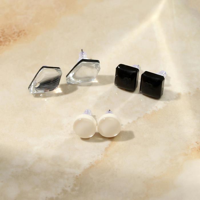 Серьги-набор из акрила (3 пары) STUDS, комплект №4, цветные
Серьги-набор из акрила (3 пары) STUDS, комплект №4, цветные