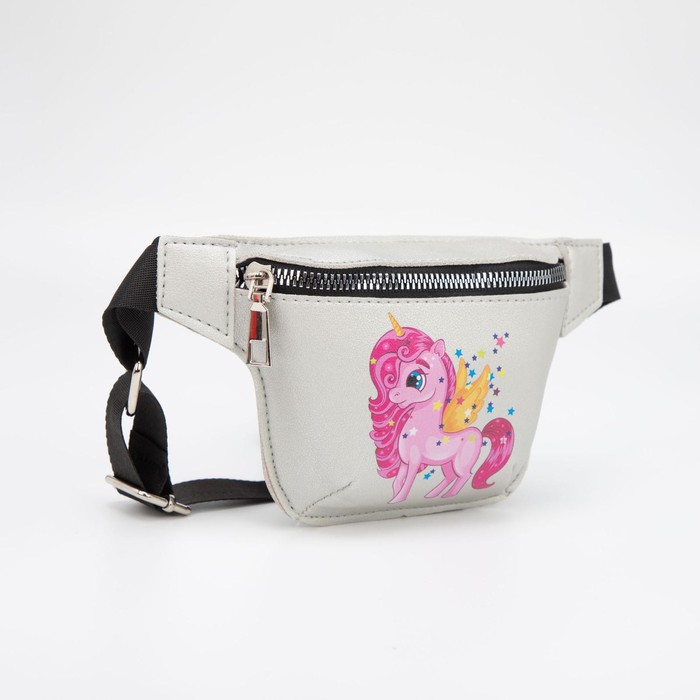 Сумка поясная на молнии, цвет серебристый
Сумка поясная на молнии, цвет серебристый