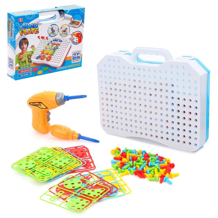 Конструктор в чемоданчике «Создавай и играй», с электрической дрелью
Конструктор в чемоданчике «Создавай и играй», с электрической дрелью