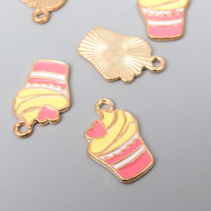 Декор для творчества металл, эмаль "Пирожное с сердечком" 1,9х1,2 см
Декор для творчества металл, эмаль "Пирожное с сердечком" 1,9х1,2 см