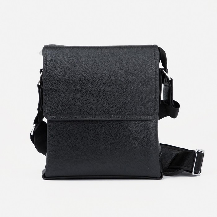 Планшет мужской на молнии, 2 наружных кармана, длинная стропа, цвет чёрный
Планшет мужской на молнии, 2 наружных кармана, длинная стропа, цвет чёрный