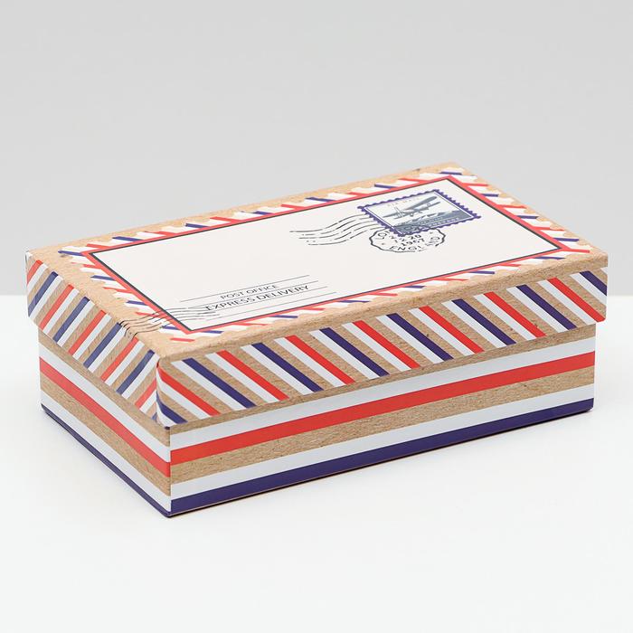 Подарочная коробка "Почта", 15 х 9,5 х 6 см
Подарочная коробка "Почта", 15 х 9,5 х 6 см