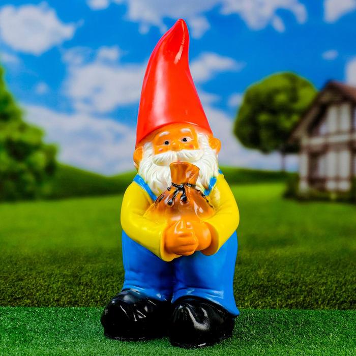 Садовая фигура "Гном с мешком" 52х21см 
Садовая фигура "Гном с мешком" 52х21см