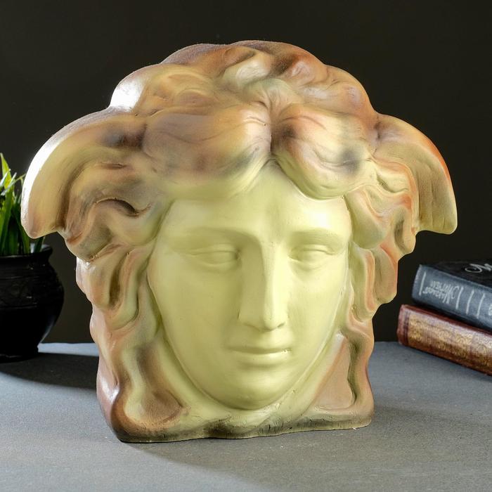 Фигура "Горгона" мрамор, 27х31см 
Фигура "Горгона" мрамор, 27х31см