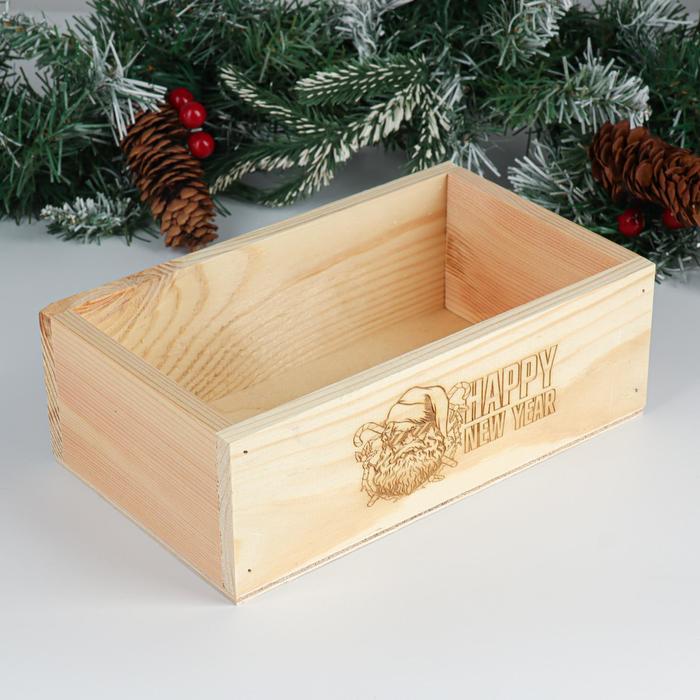 Кашпо деревянное 24.5×14×8 см "Happy New Year. Дед Мороз в солнцезащитных очках"
Кашпо деревянное 24.5×14×8 см "Happy New Year. Дед Мороз в солнцезащитных очках"