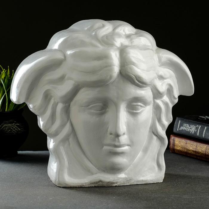 Фигура "Горгона" белая, 26х30см
Фигура "Горгона" белая, 26х30см