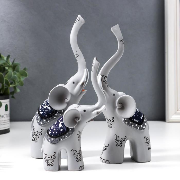 Сувенир полистоун "Семейство слонов" набор 3 шт 15х7х4,7, 19,5х7,5х4,5, 21,5х8х4,5 см
Сувенир полистоун "Семейство слонов" набор 3 шт 15х7х4,7, 19,5х7,5х4,5, 21,5х8х4,5 см