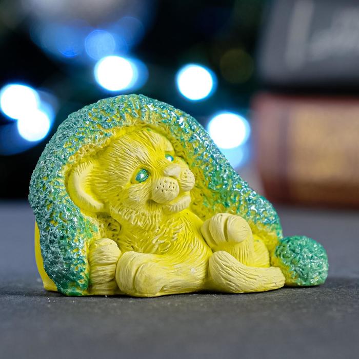 Статуэтка "Тигренок в шапке" желтая, 6см
Статуэтка "Тигренок в шапке" желтая, 6см