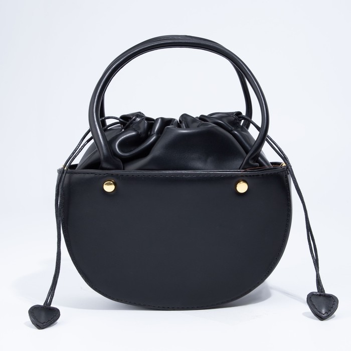 Сумка-тоут, отдел на шнурке, длинный ремень, цвет чёрный
Сумка-тоут, отдел на шнурке, длинный ремень, цвет чёрный