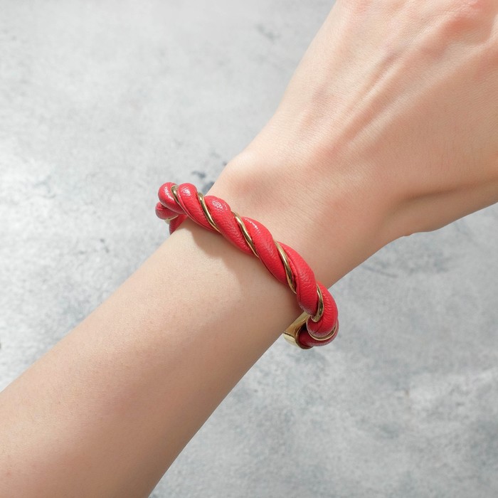 Браслет "Каркас" завиток, цвет красный в золоте, d=5 см
Браслет "Каркас" завиток, цвет красный в золоте, d=5 см