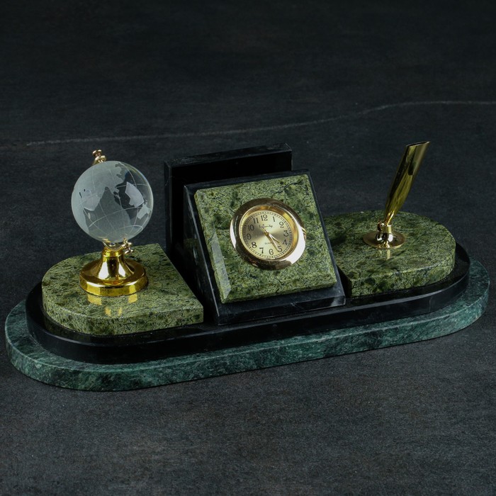 Визитница «Змеевик»: подставка для ручки, часы, глобус
Визитница «Змеевик»: подставка для ручки, часы, глобус