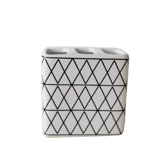 Стакан для зубных щёток LINES, керамика
Стакан для зубных щёток LINES, керамика