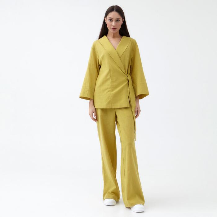 Костюм женский (жакет и брюки) MIST р. 48, охра
Костюм женский (жакет и брюки) MIST р. 48, охра