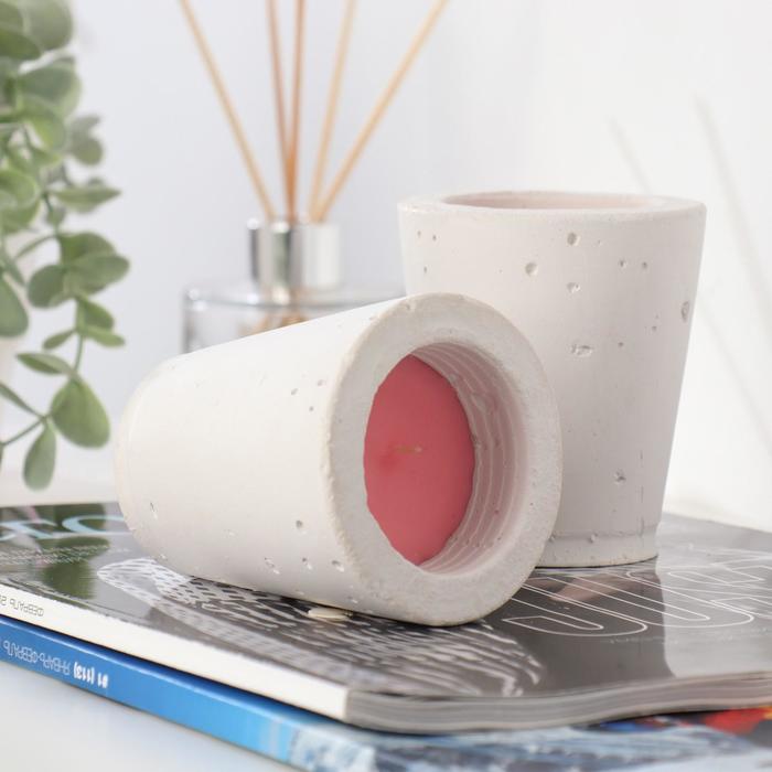 Свеча - цилиндр ароматическая в бетоне, 8х9 см, розовый, цветущая вишня
Свеча - цилиндр ароматическая в бетоне, 8х9 см, розовый, цветущая вишня