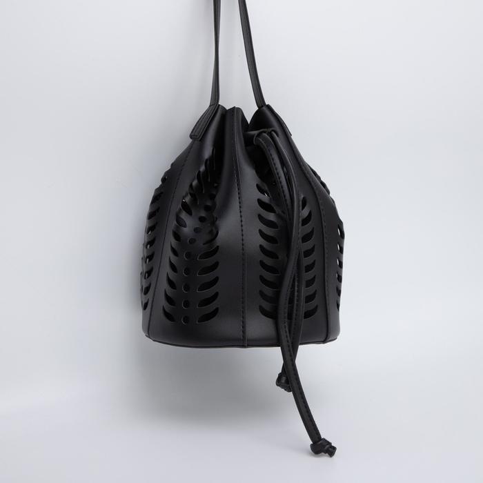 Сумка-мешок, отдел на утяжке, цвет чёрный
Сумка-мешок, отдел на утяжке, цвет чёрный