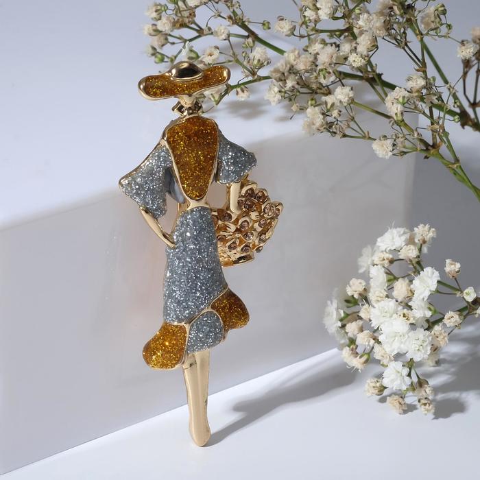 Брошь "Дама" с цветочной корзинкой, цвет серебристо-золотой 
Брошь "Дама" с цветочной корзинкой, цвет серебристо-золотой