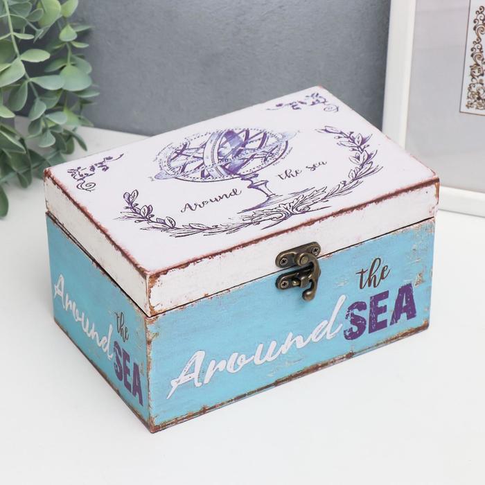 Шкатулка дерево кожзам "Глобус.Вокруг моря" 10х12х18 см
Шкатулка дерево кожзам "Глобус.Вокруг моря" 10х12х18 см